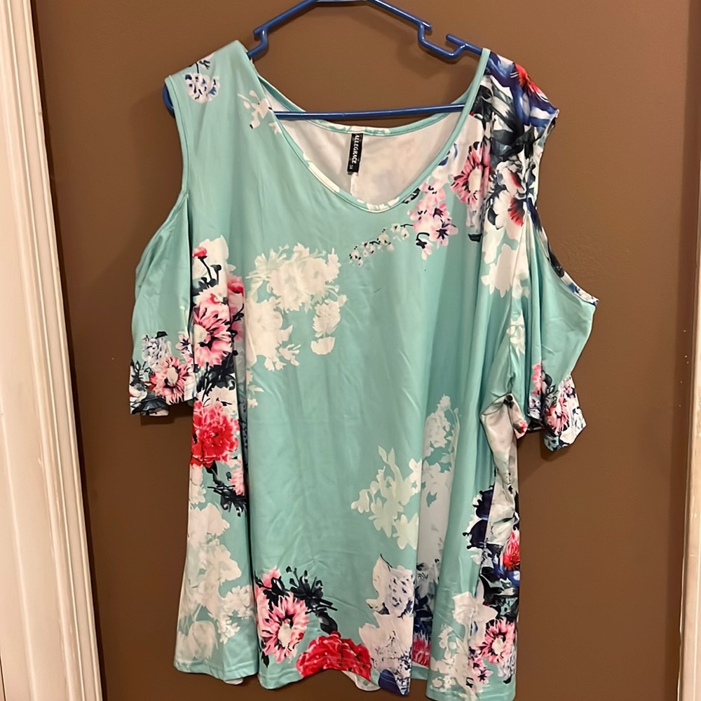 Cold Shoulder Tunic 3X